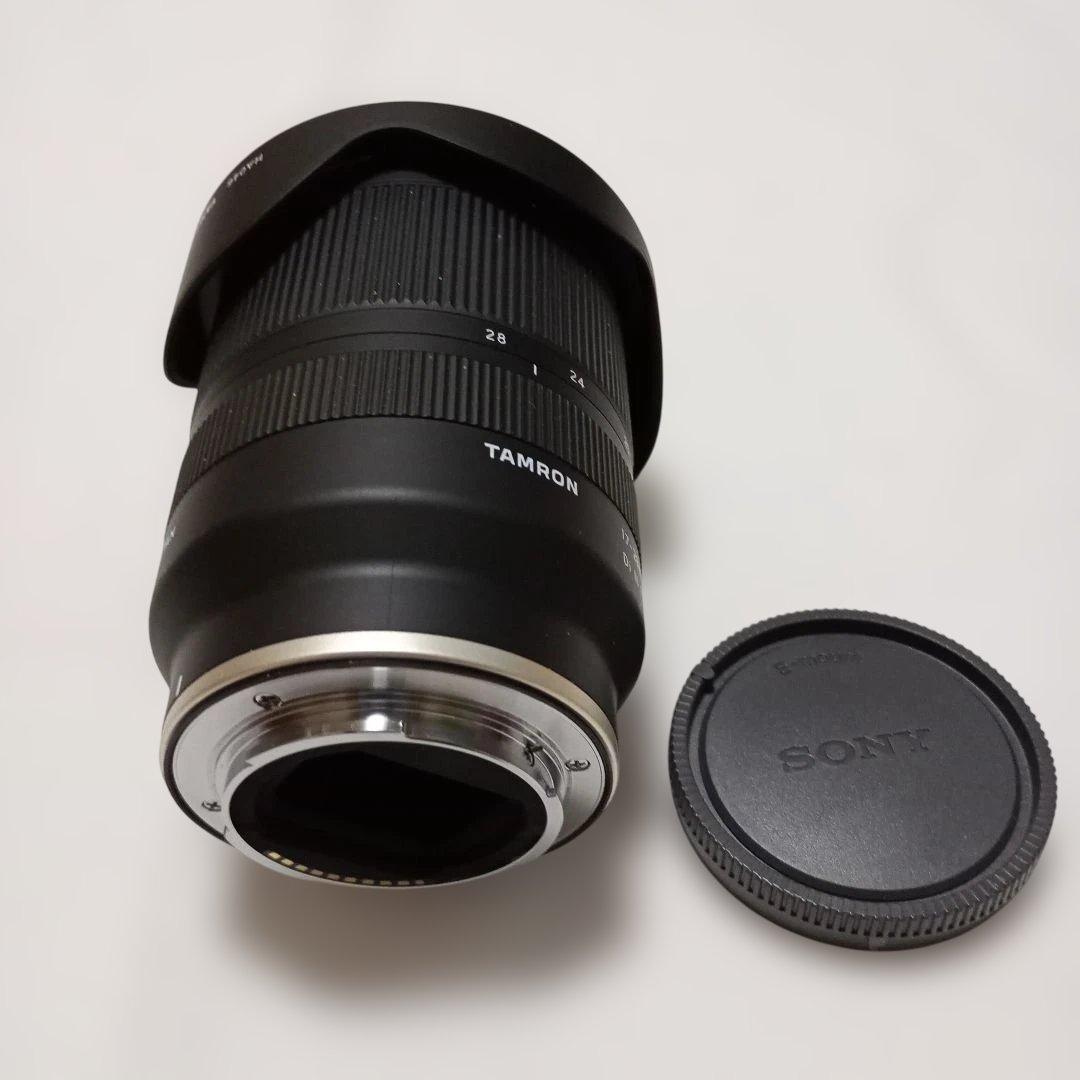 望遠レンズ　TAMRON 17-28mm F/2.8 Di III RXD