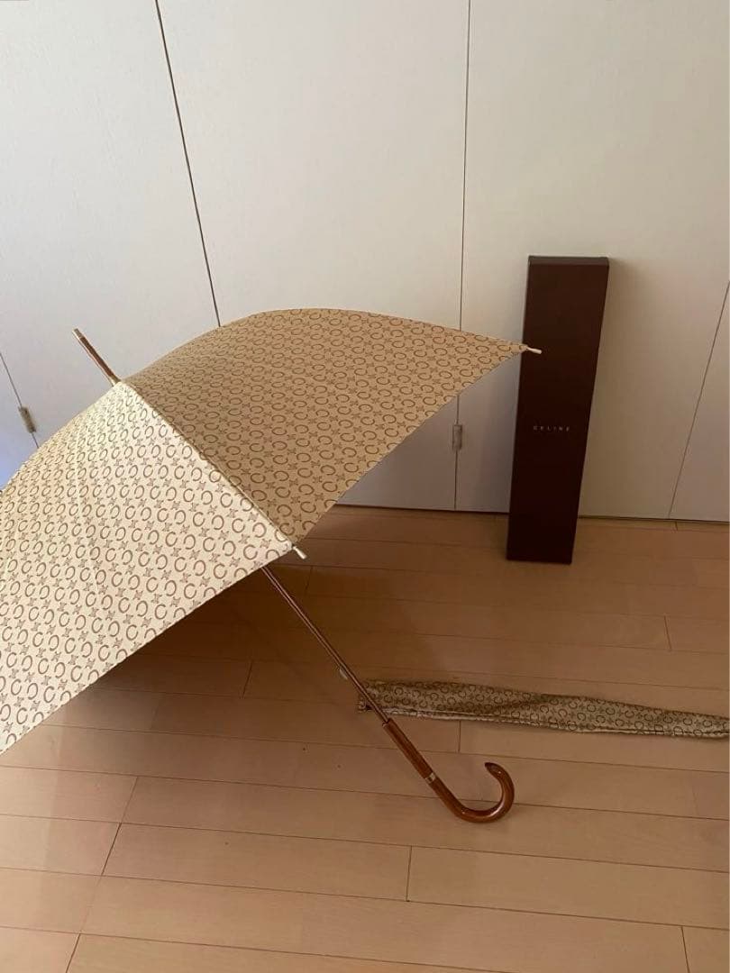 A*a様 Celine セリーヌ マカダム柄 ベージュ長傘 木製ハンドル 専用ケ
