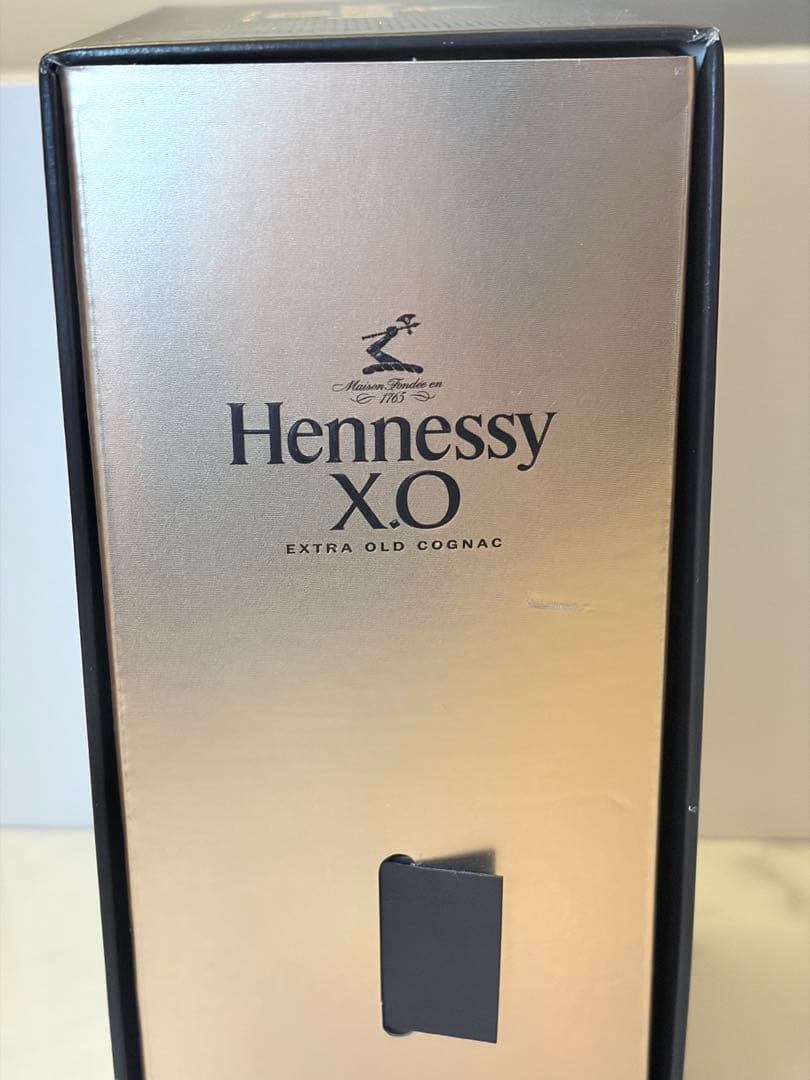 ヘネシー Hennessy XO黒キャップ700ml
