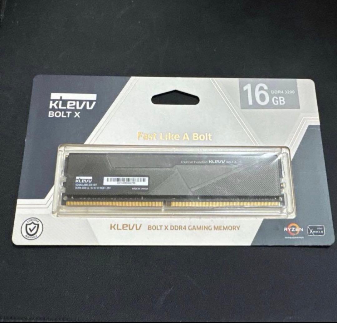 メモリー KLEVV BOLT X DDR4 16GB 3200MHz