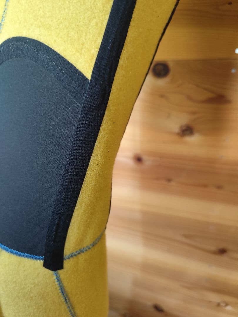 Hurley 4/3mm セミドライスーツ バックジップ　防水ジップ