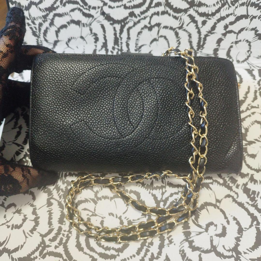 シャネル　がま口財布　キャビア