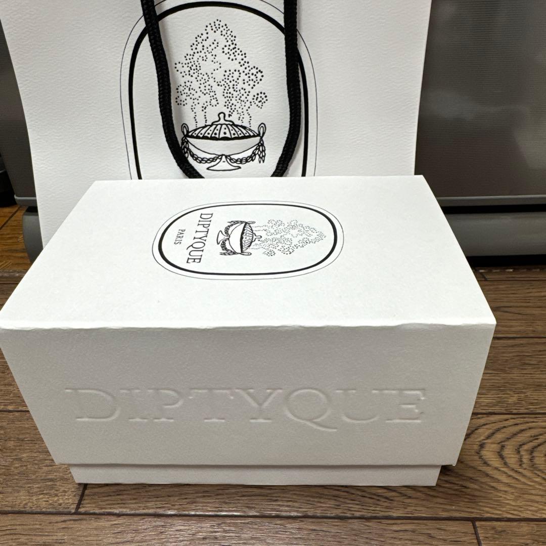 Diptyque Figuier パフュームキャンドル 300g箱入紙袋リボン付