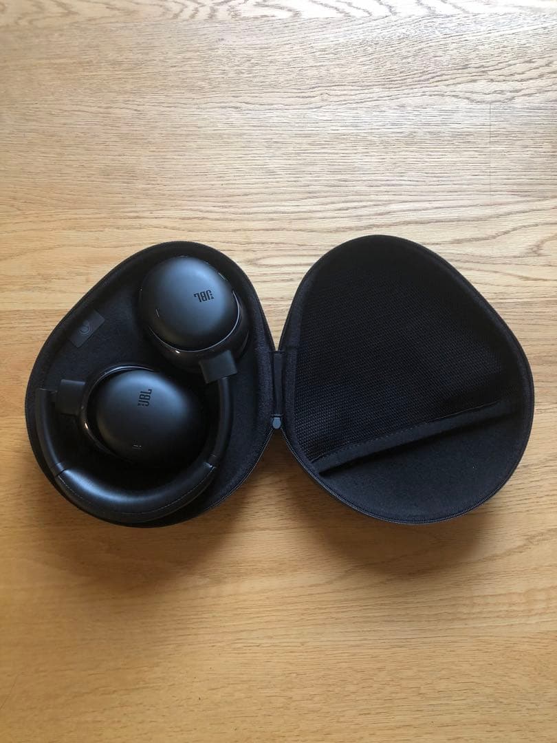 ⚫︎美品⚫︎ JBL TOUR ONE M3 ワイヤレスヘッドホン　ノイズキャンセル