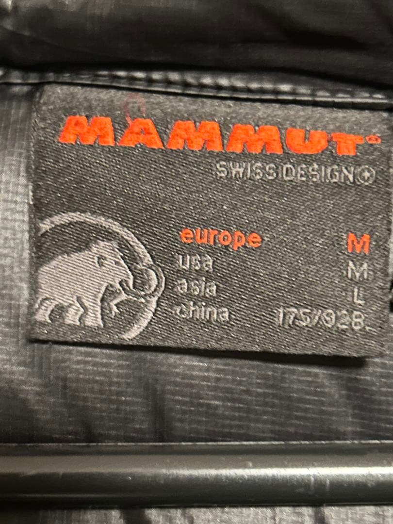 MAMMUT セラック　ブラック ダウンジャケット アジアＬサイズ表記