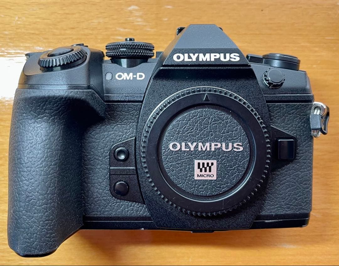 OLYMPUS ミラーレス一眼カメラ OM-D E-M1 MarkII