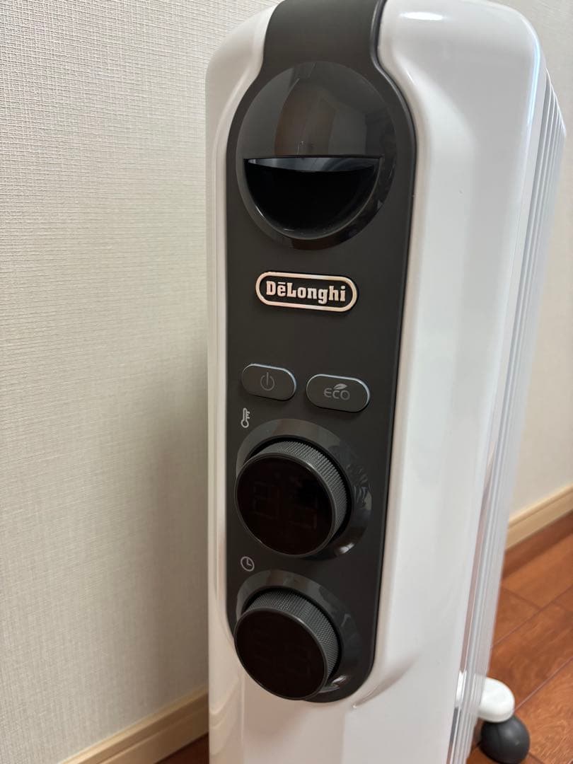 【美品】デロンギ　オイルヒーター　RHJ35M0812-DG ホワイト