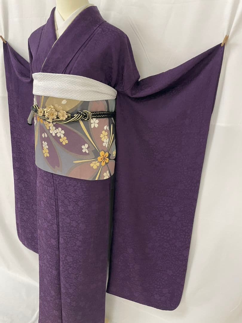 売約済み【Retoro -Modern】★★正絹　紋意匠　無地振袖単品★★