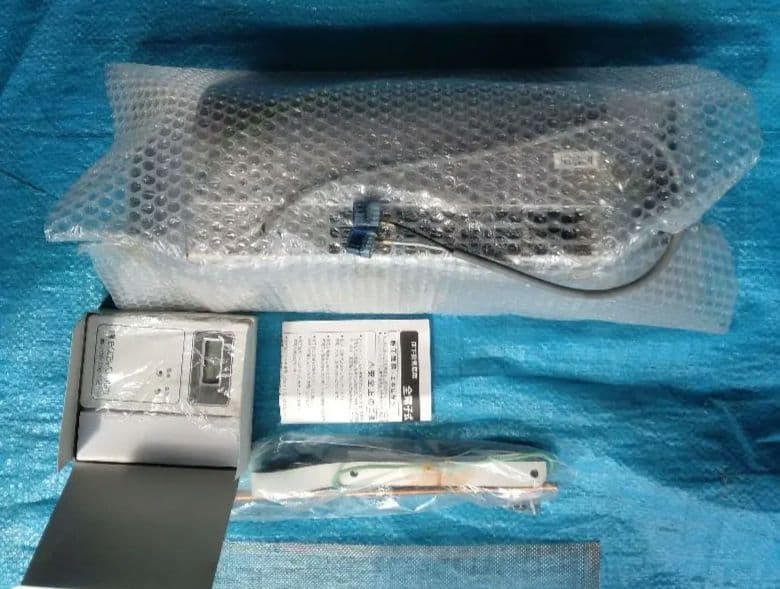 床下換気扇４台モイスコジャパン　コントローラー付　未使用