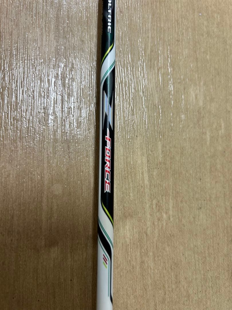 ヨネックス　バドミントンラケット　ボルトリックZフォース　3UG5