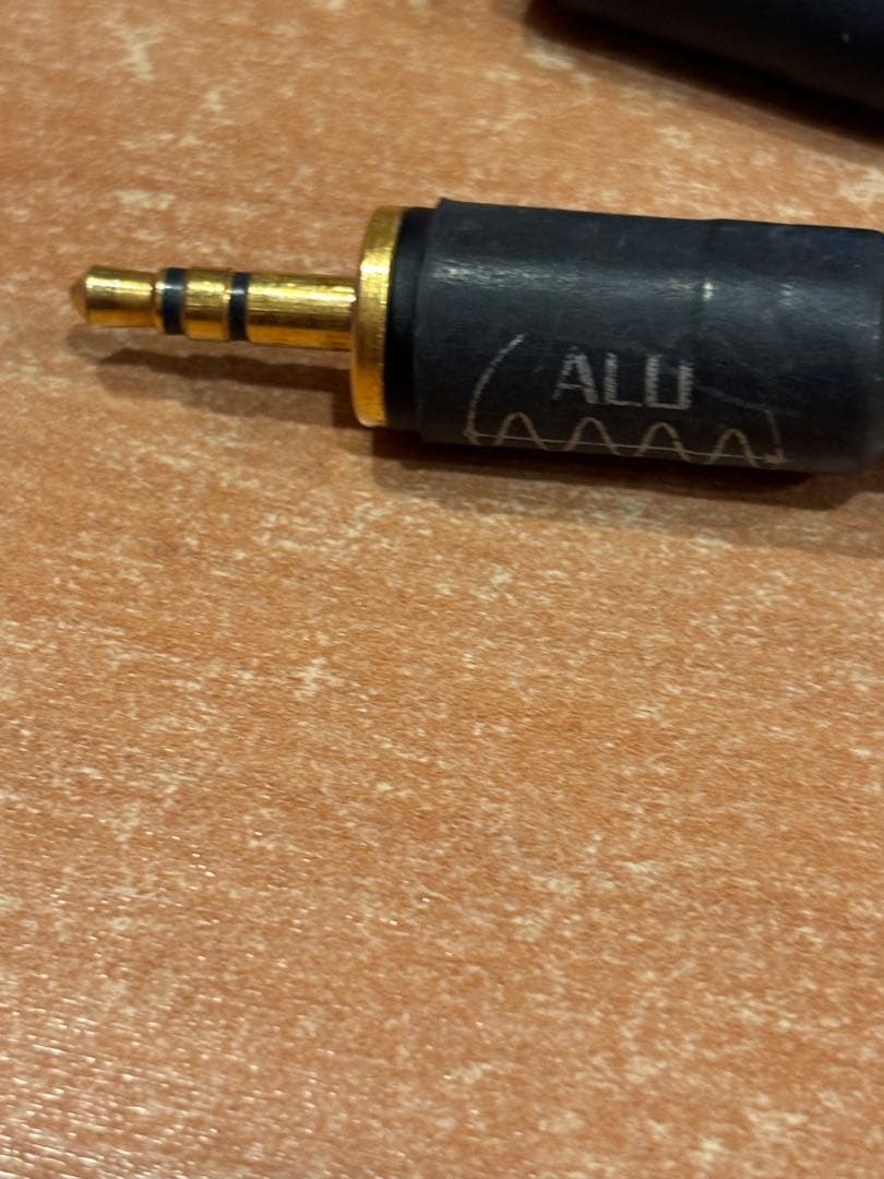 ALO Audio SXC 18 Mini to Miniケーブル