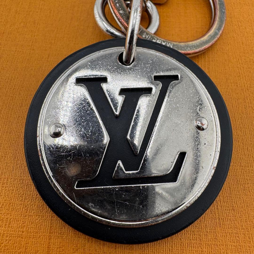 美品 ルイヴィトン ポルトクレ・LVサークル チャーム キーリング キーホルダー