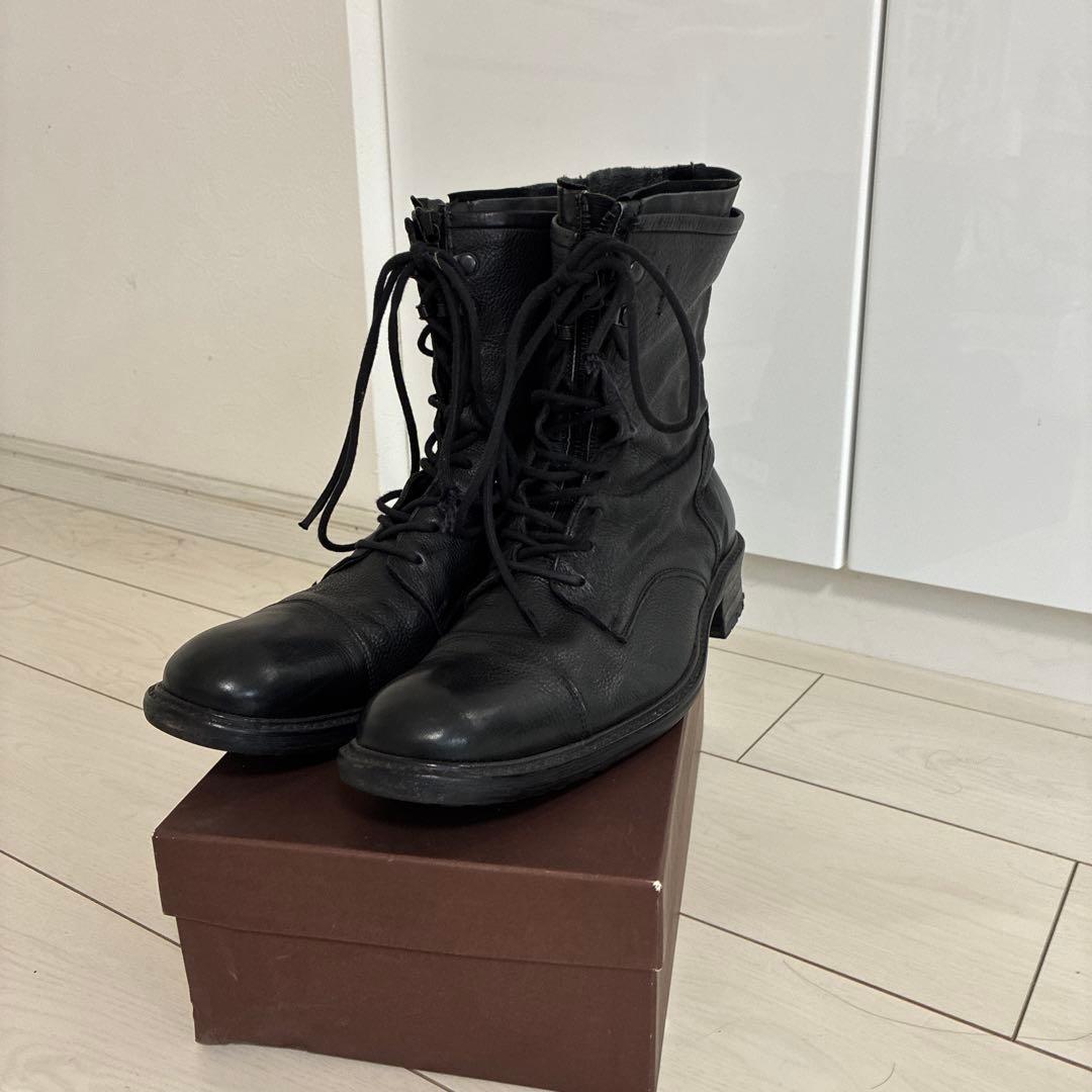 ブラックレザーブーツ