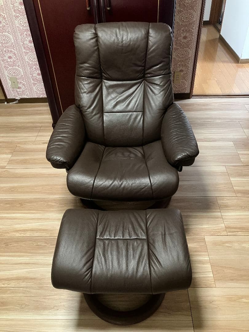 エコーネス・ストレスフリー オットマン付き