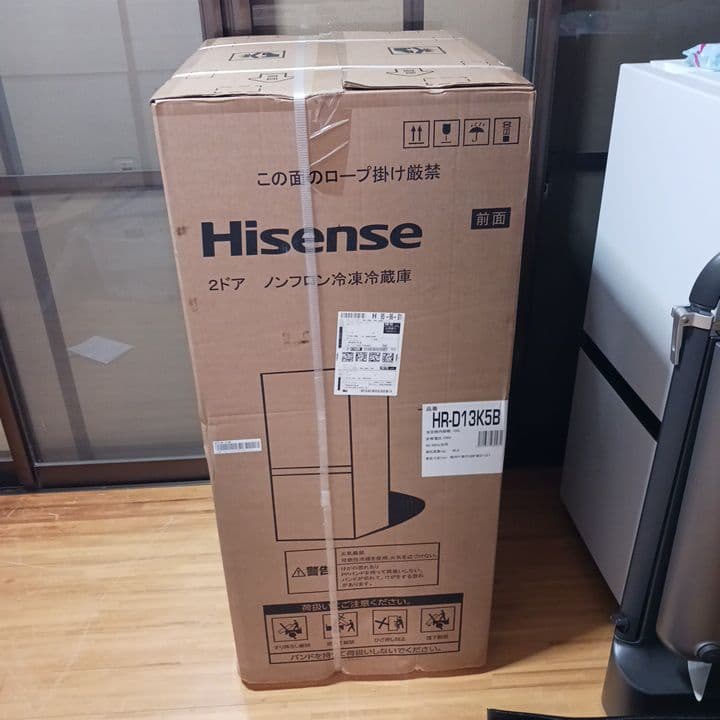 Hisense 2ドア冷凍庫 HR-D13K5B　新品未開封