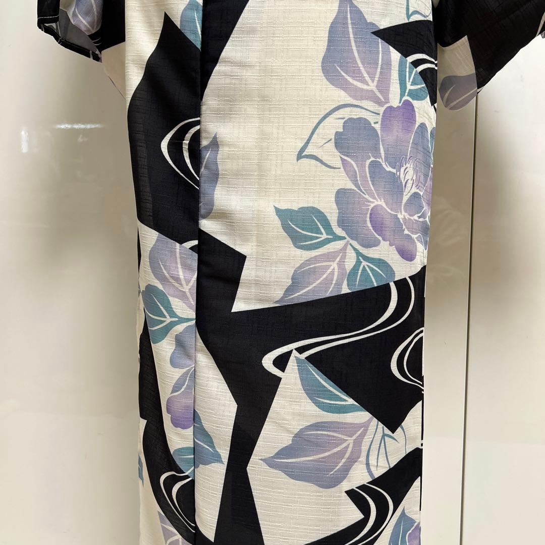 浴衣 ユカタ ゆかた ポリ100% Mサイズ 白✖️黒✖️薄い紫 M