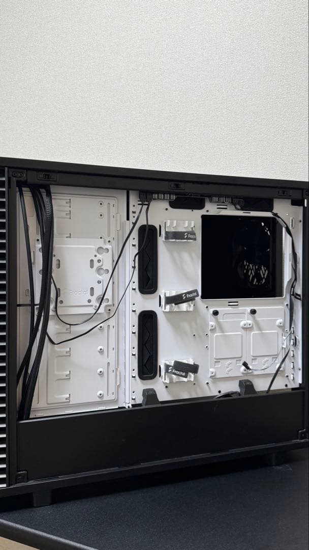 PCケース(自作PC用) Fractal Design Define 7