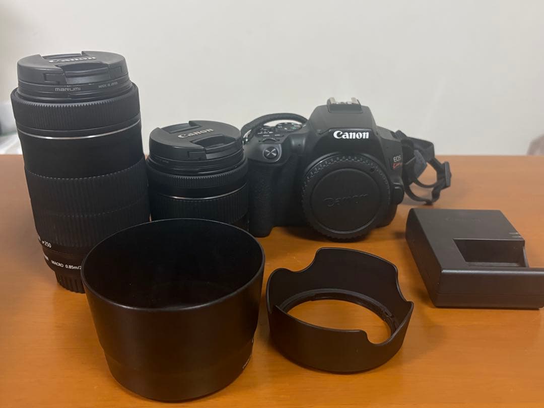 Canon EOS Kiss X10 デジタル一眼レフ