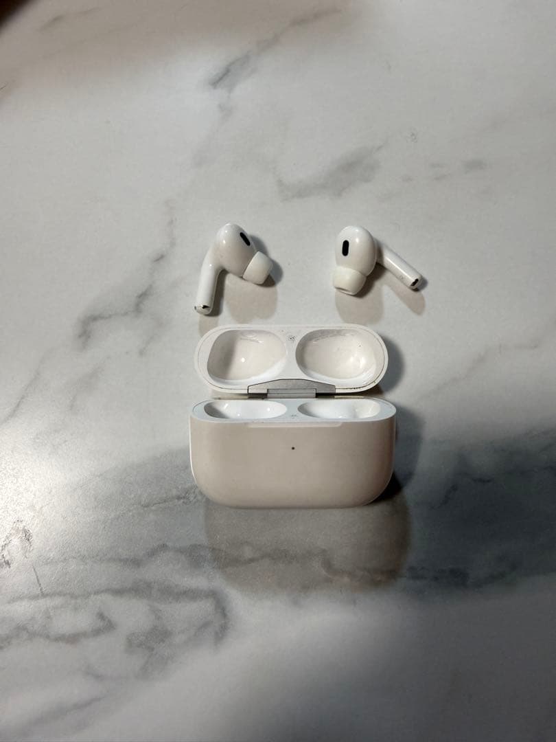 AirPods Pro 2 第二世代　Lightning