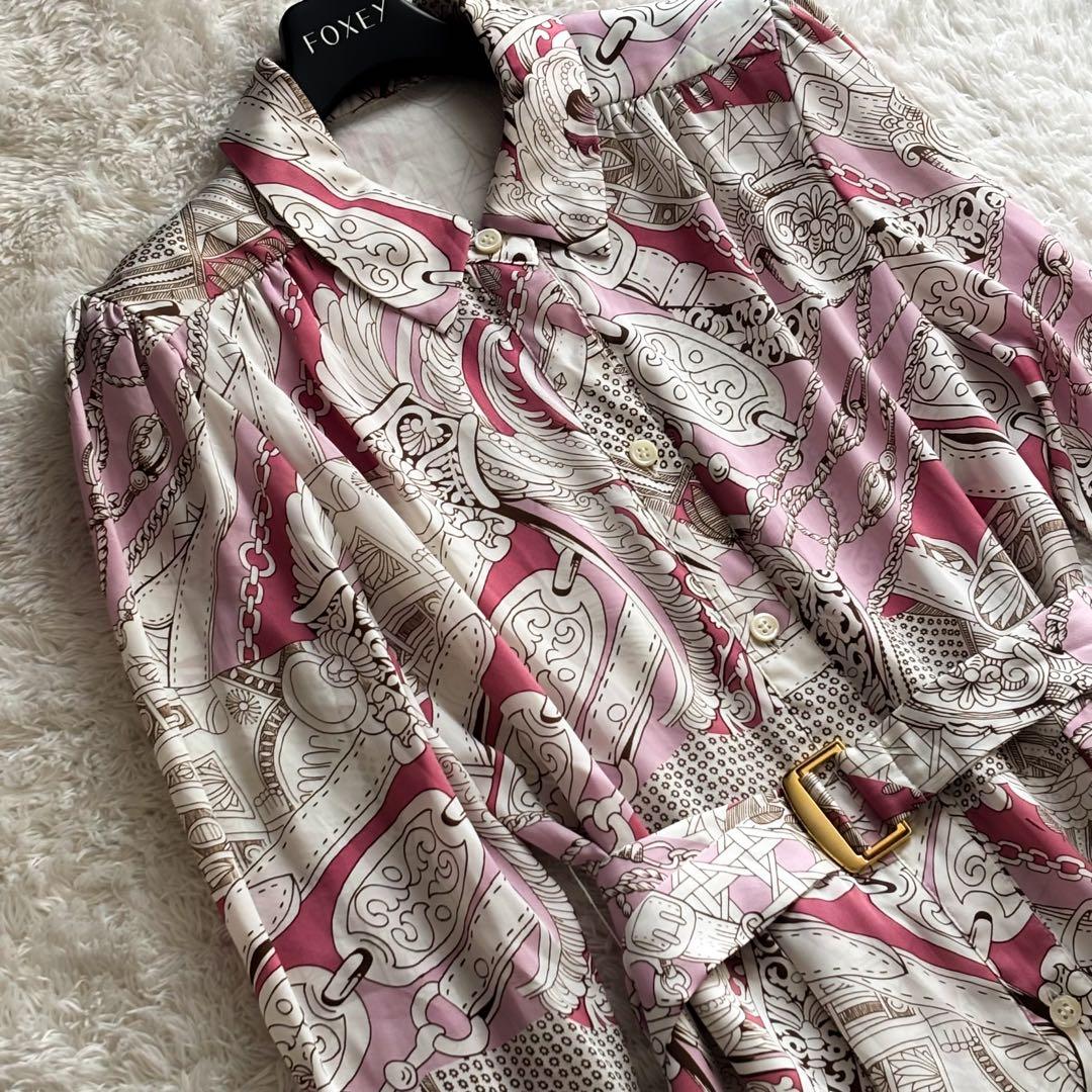 人気完売品✨グレースクラス　スカーフプリントワンピース　ベルト　七分袖　総柄