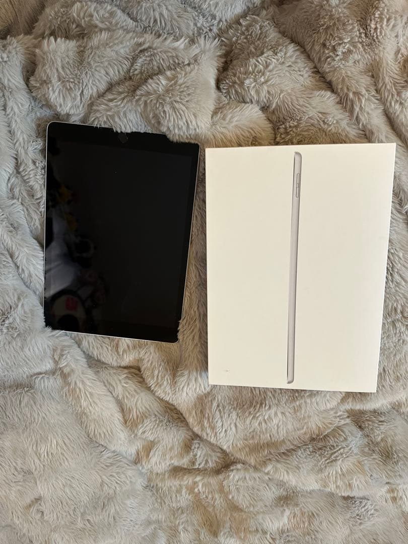 iPad (第9世代) Wi-Fi + Cellular 256gb