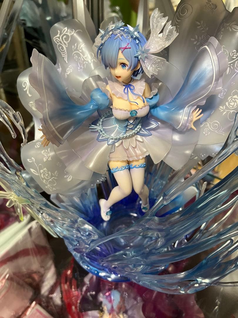 渋谷スクランブル　リゼロ レム フィギュア crystal dress ver