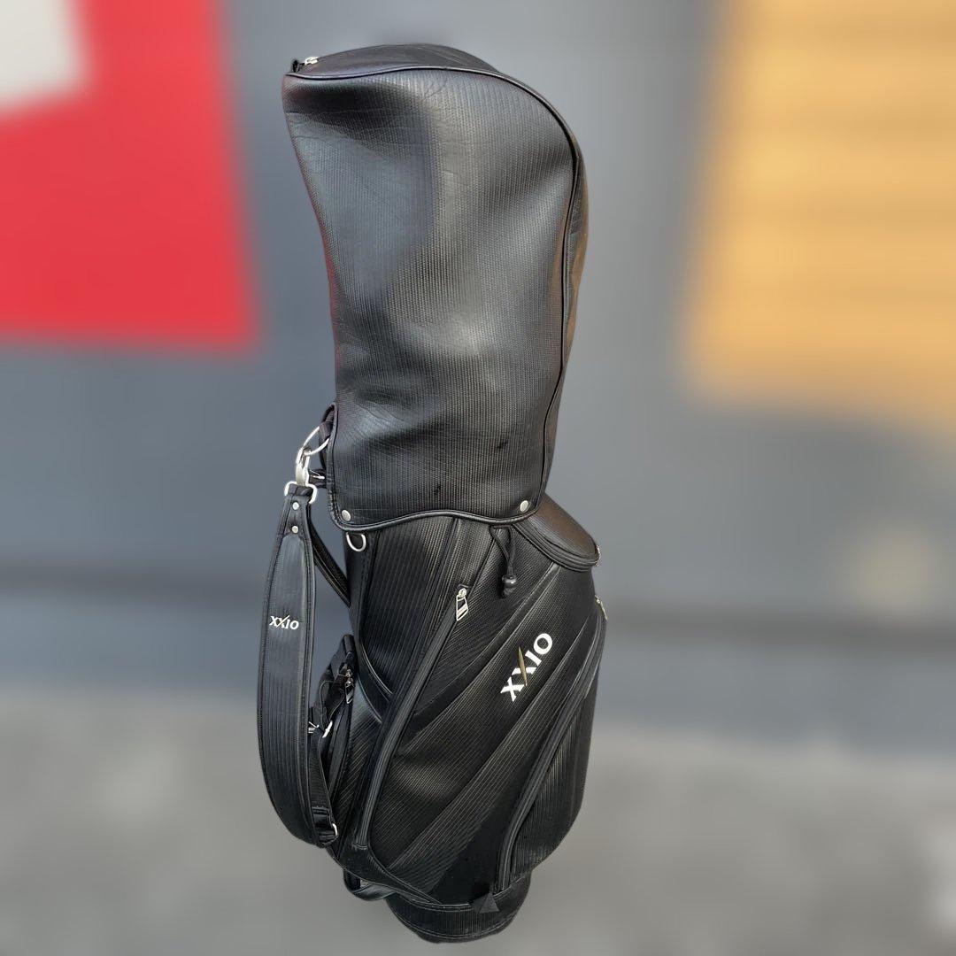XXIO ゼクシオ ブラック カ−ボン調 キャディバッグ