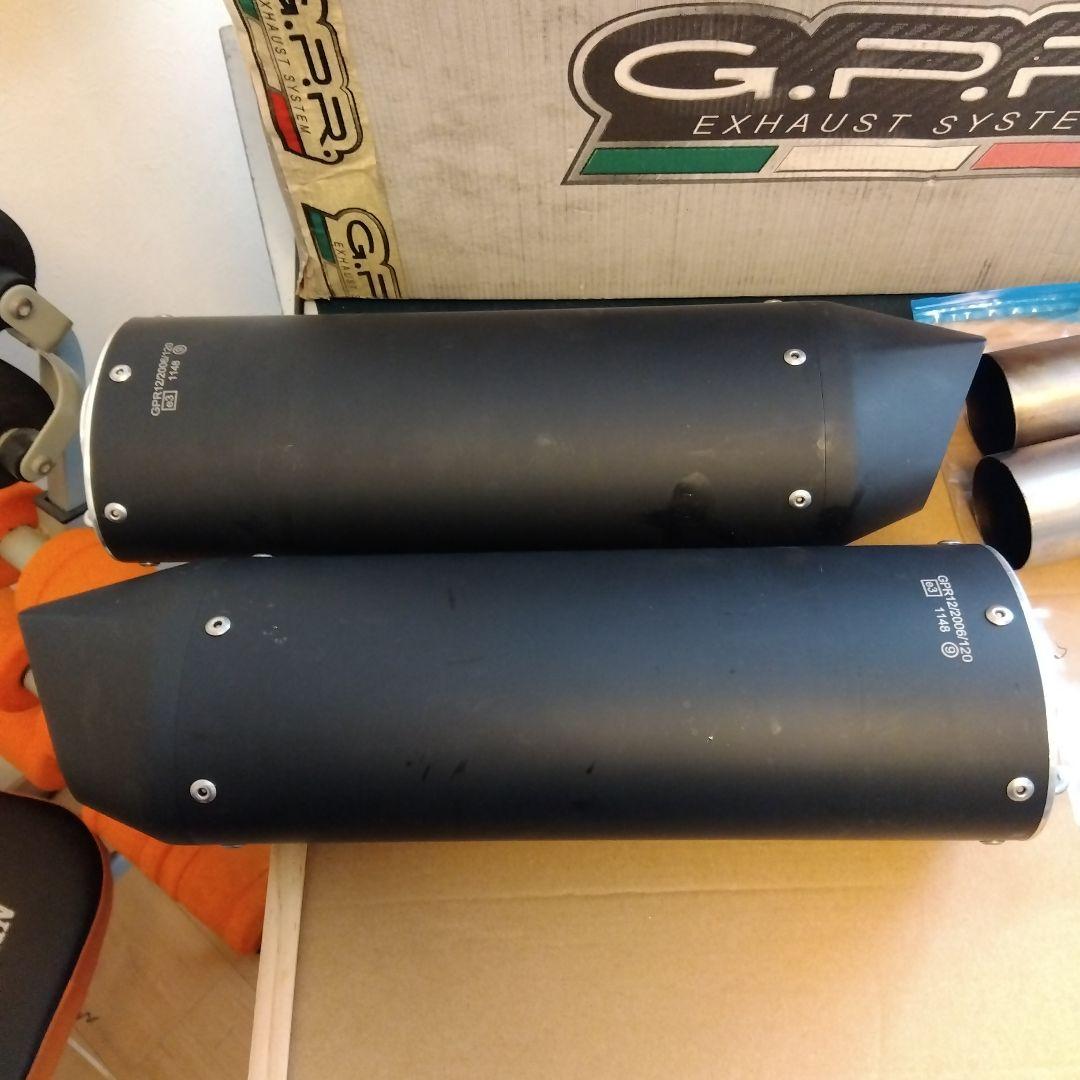 ホーネット900マフラー