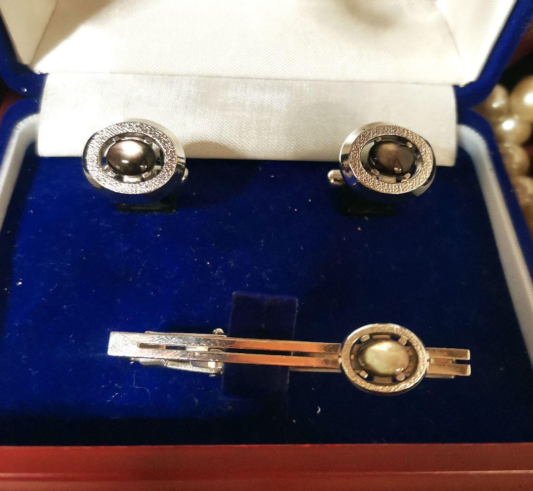 遺品整理 大量アクセサリー 刻印 指輪 金色 喜平 天然石 ブローチ