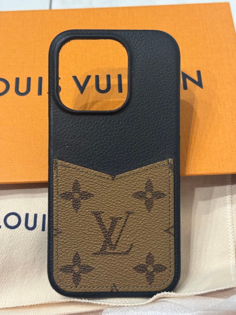 LOUIS VUITTON iPhoneケース モノグラム15Pro