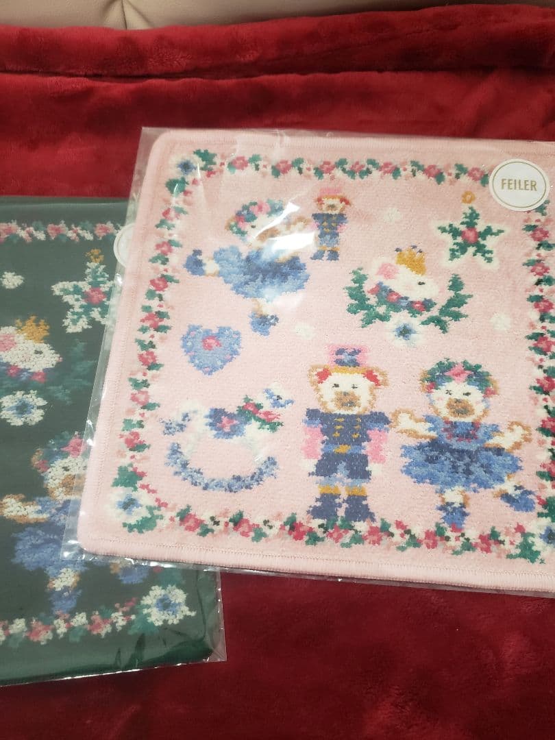 フェイラー リーベ＆リリアザナットクラッカー　ハンカチ二枚セットWEB限定