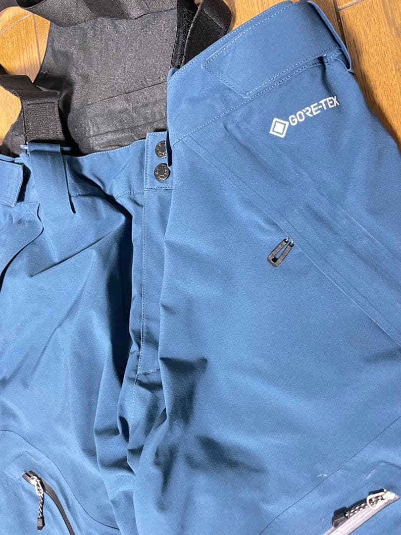 The North Face フード付きスキーウェア