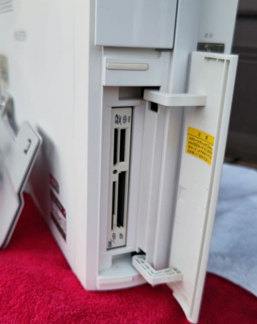 お買得 Core i7 小スペースPC★windows 11★新品キーボード