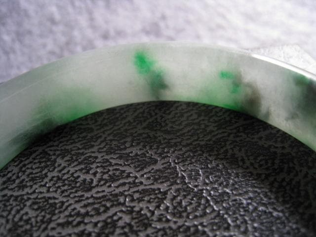 ☆逸品！素敵な天然翡翠 幅11.5mm 内径59mm バングル★新品！