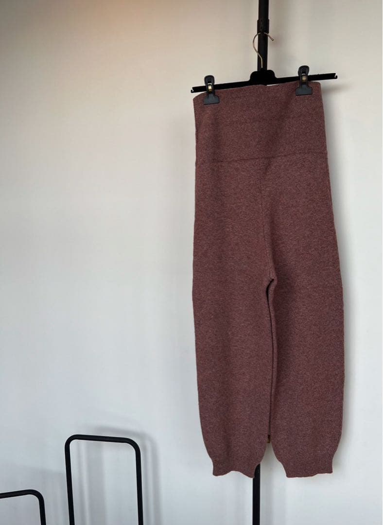 HERMESエルメスパンツ　ニット ハイウエスト