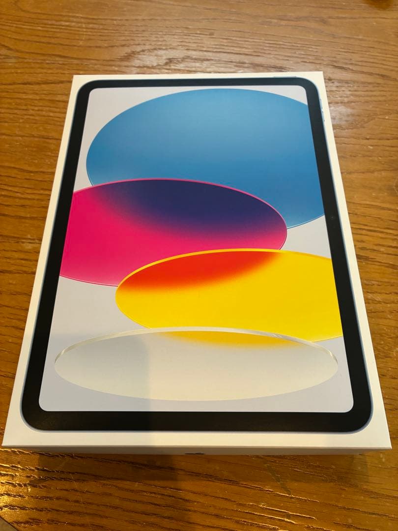 無印Apple iPad (A16) 128GB ブルー　カバー付