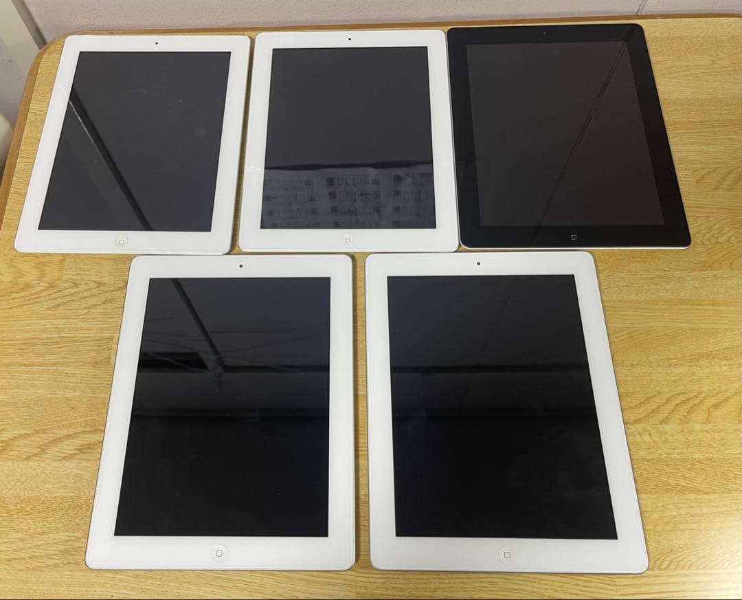iPad本体 5台セット ホワイト ブラック