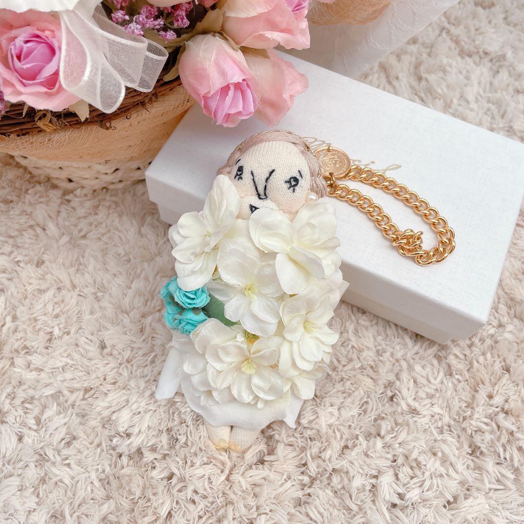 【Johnny様♡】MUVEIL グランマチャーム　LILYさん♡ キーホルダー