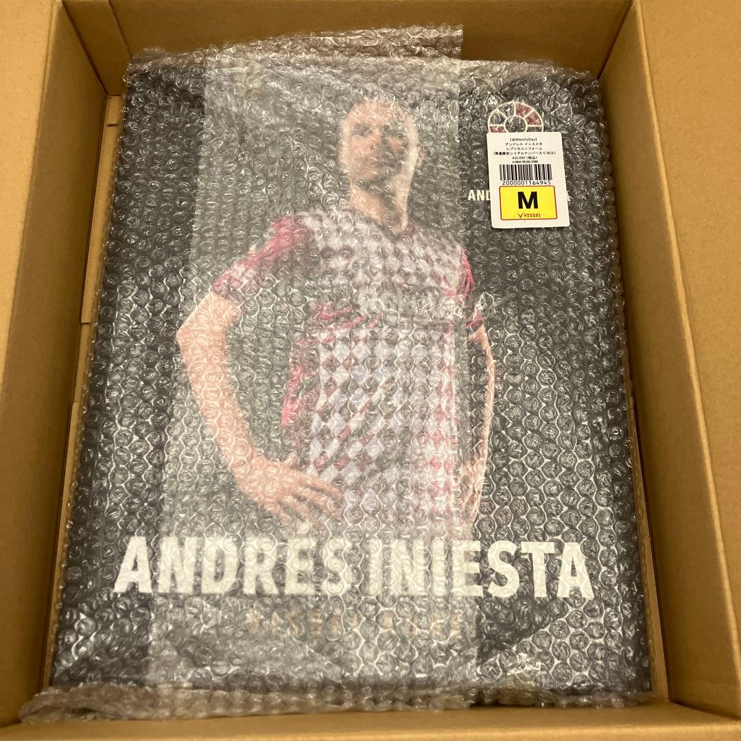新品　イニエスタ　レプリカユニフォーム　（数量限定シリアルナンバー入りBOX付）