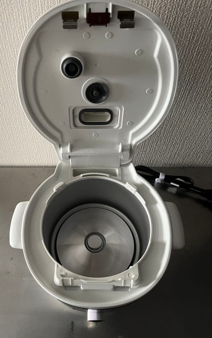 美品　TIGER COOKPOT電気圧力鍋　COK-A220 2.2L