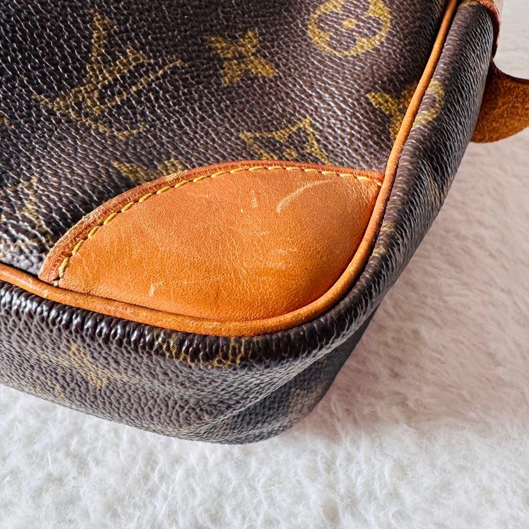 ルイヴィトン コンピエーニュ28 モノグラム M51845 クラッチバッグ