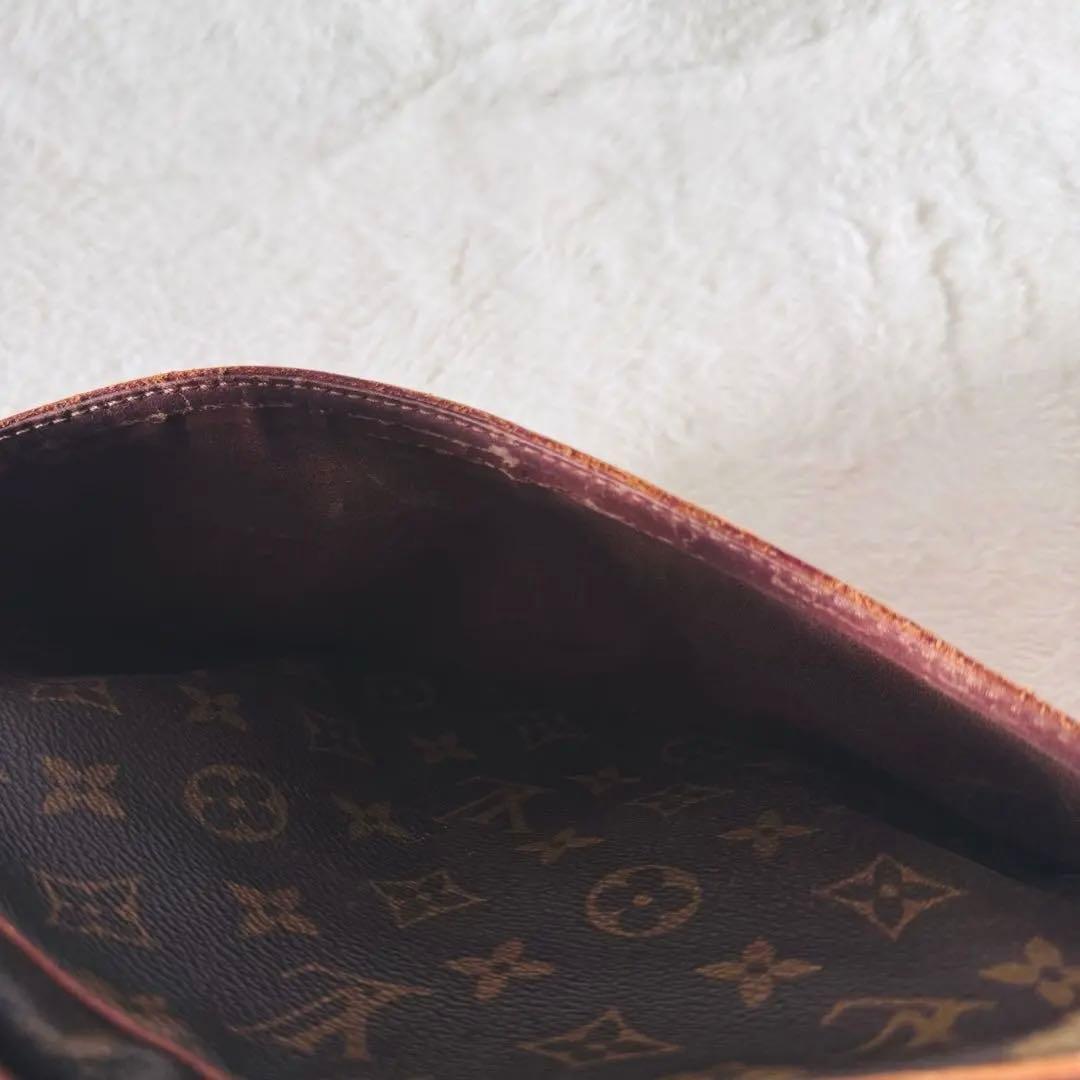 ルイヴィトン コンピエーニュ28 モノグラム M51845 クラッチバッグ