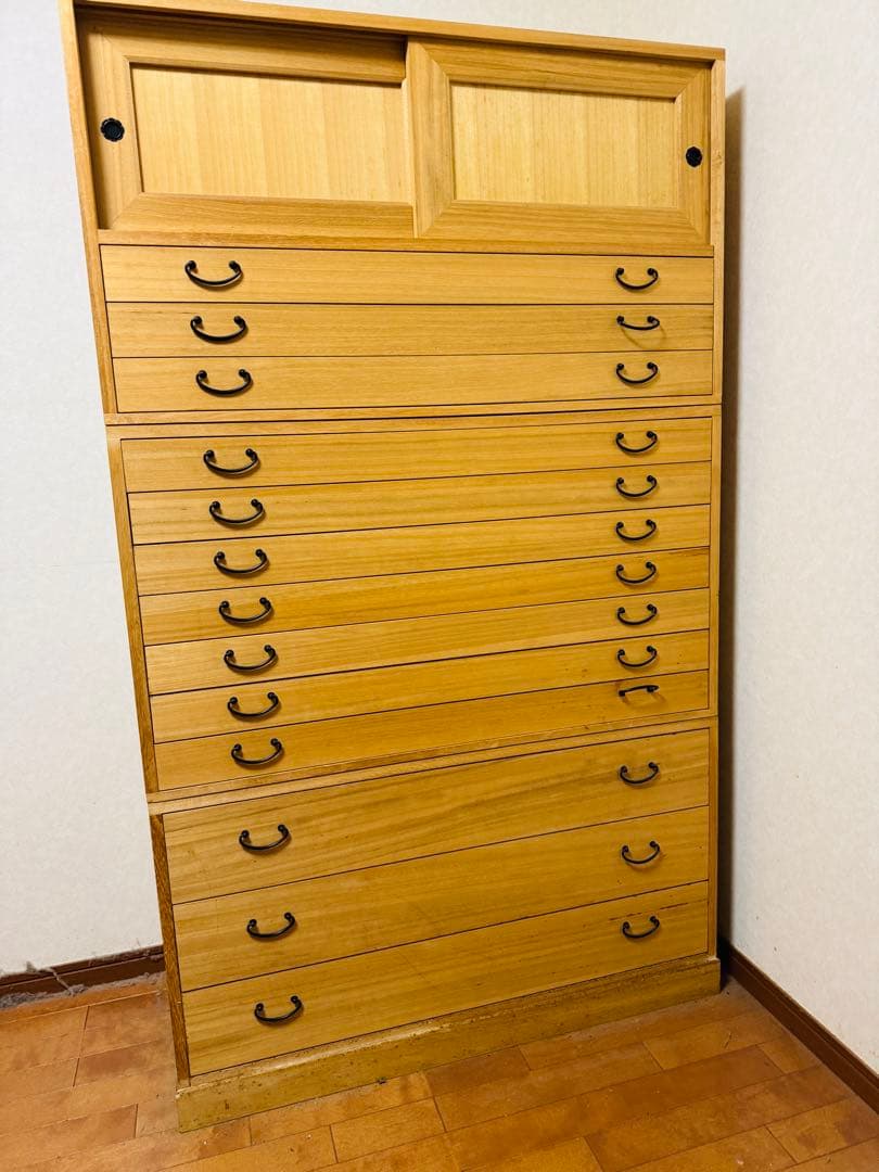 福岡発 桐タンス 13段 引き戸タイプ 着物用 木製 押入れ 箪笥 引き出し