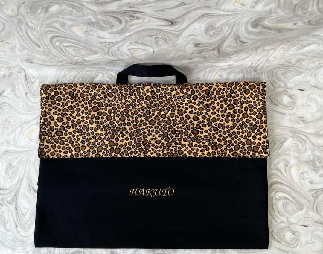 オーダー商品　イニシャル　お名前刺繍入り　防災頭巾カバー座布団、背もたれ両方可能