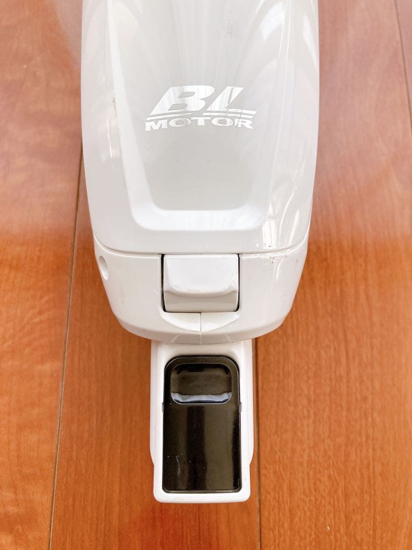 Makita 充電式クリーナー CL282FD（バッテリー無し）