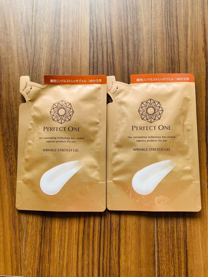 パーフェクトワン　リンクルストレッチジェル