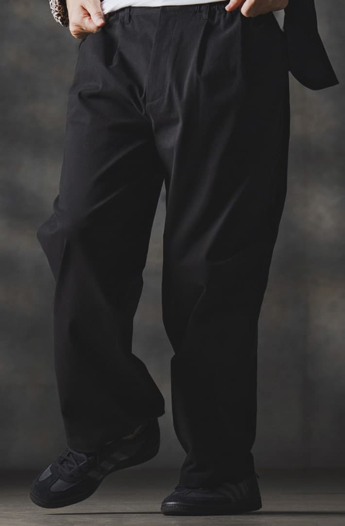 極美品 Grimcrap ワイドトラウザーストレッチチノパンツ