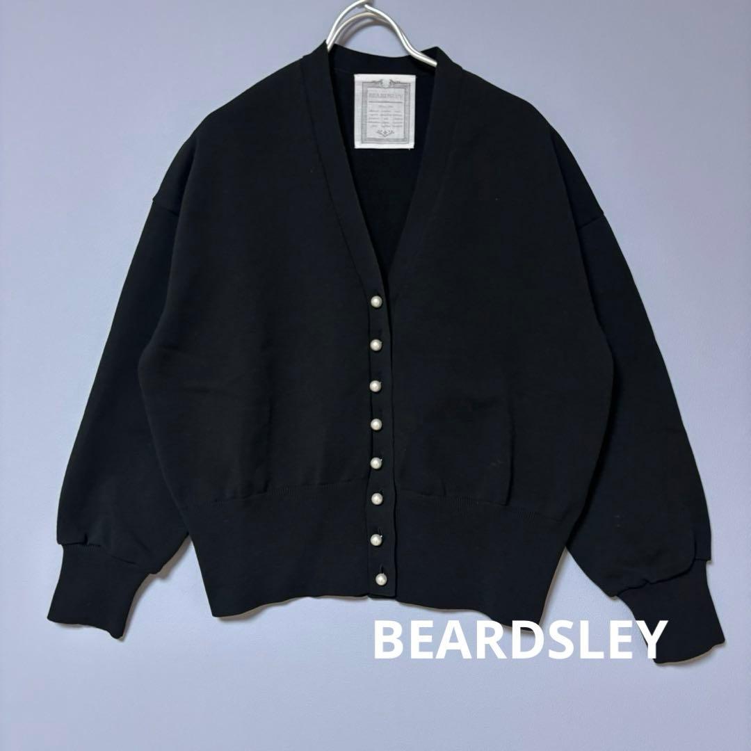 未使用　BEARDSLEY パールボタンカーディガン　BLACK FREE