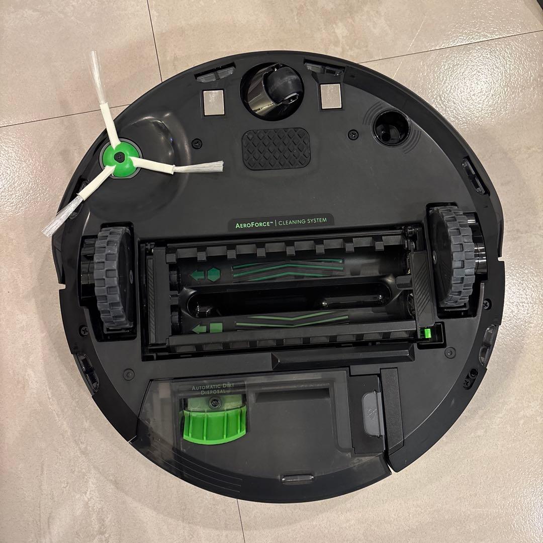 海外限定モデル　Roomba j6自動ゴミ収集機能付き