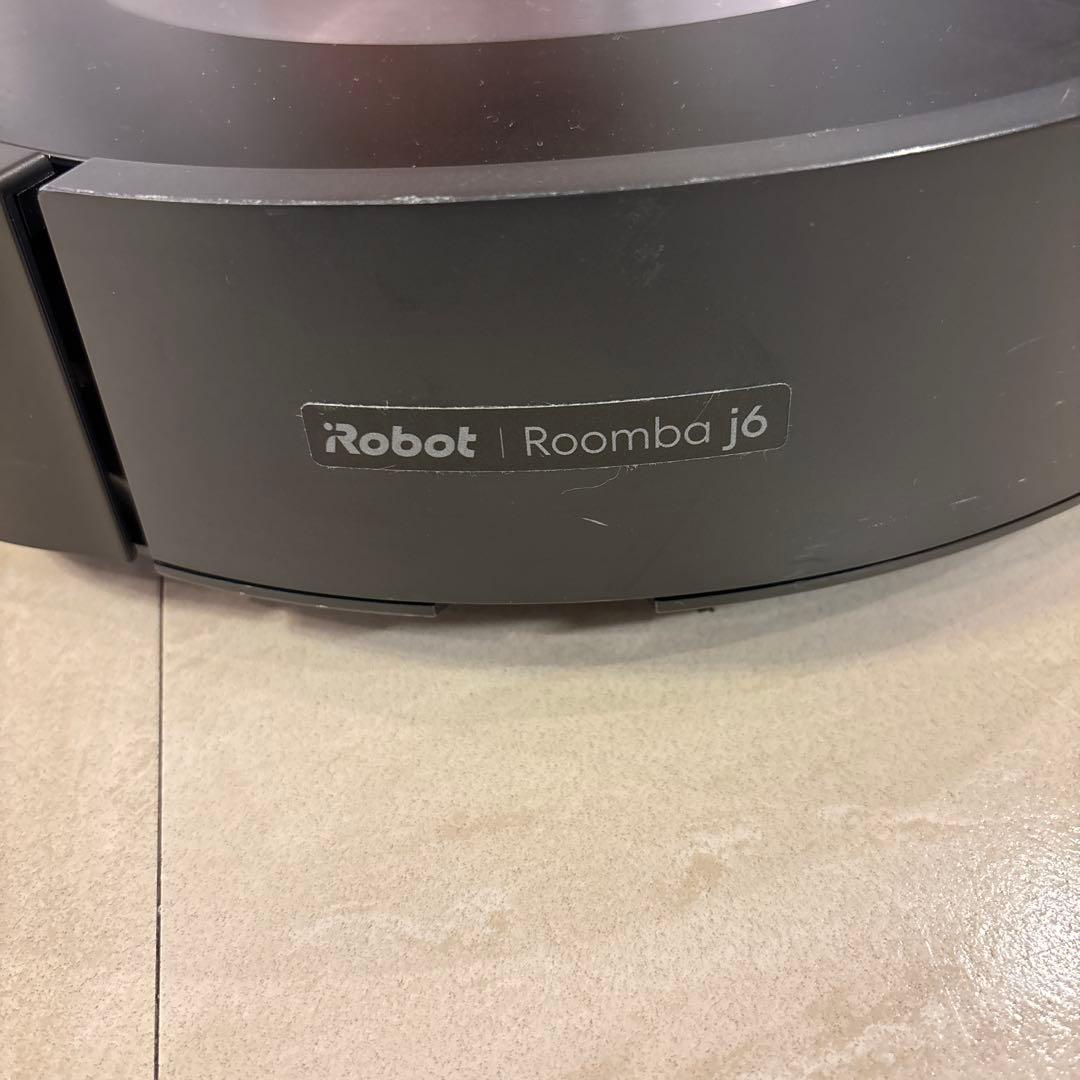 海外限定モデル　Roomba j6自動ゴミ収集機能付き